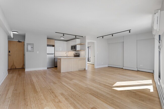 Photo - 6166 N Sheridan Rd Unit 22H