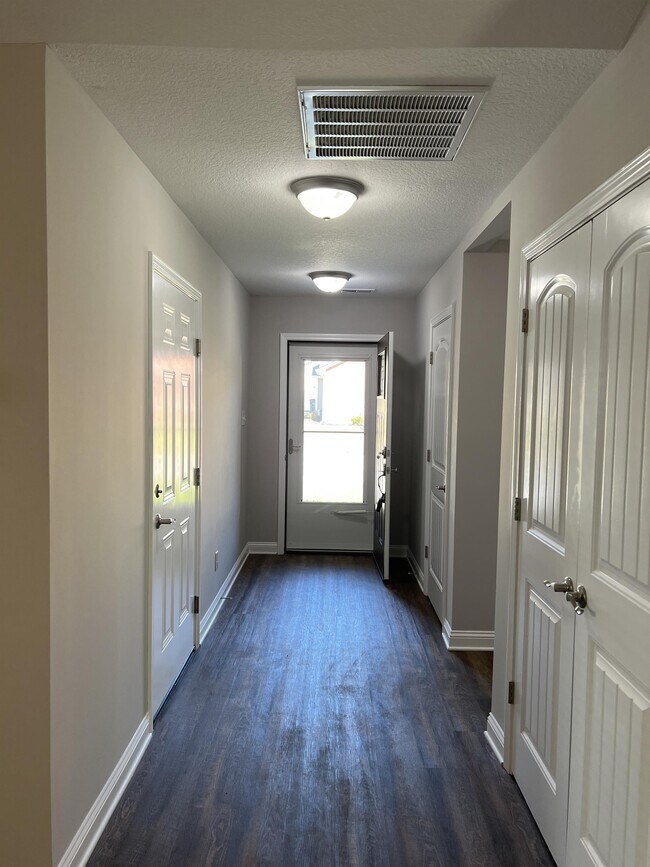 Photo - 800 Spring Park Rd