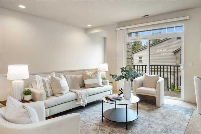 Photo - 2bd/1.75ba Sammamish Townhome