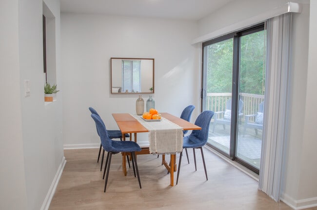 Woodland Country Apartments
