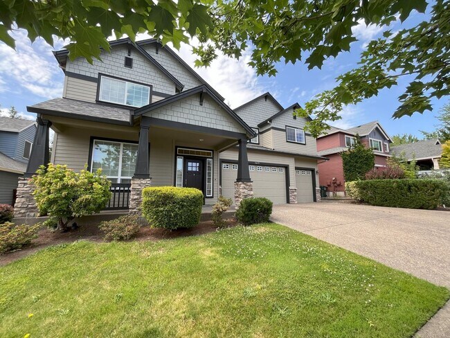 Elegant 5-Bedroom + Bonus Room Home with M... - Elegant 5-Bedroom + Bonus Room Home with M...