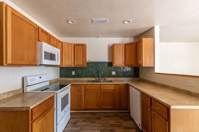 Photo - 2233 Fannin St
