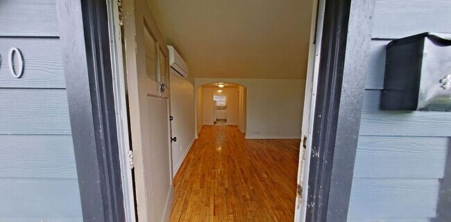 Photo - Glacier Tri-Plex Unit 490 East 14th Ave