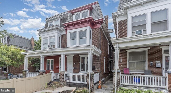 Photo - 1621 Berryhill St Unit Apt 1