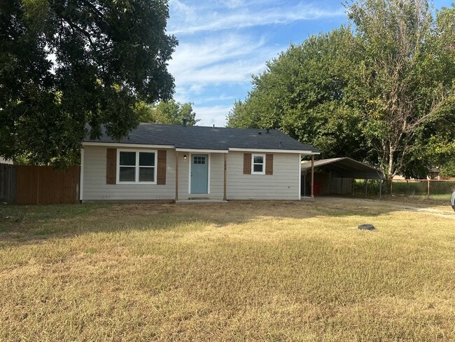 Building Photo - 106 E Florida Ave