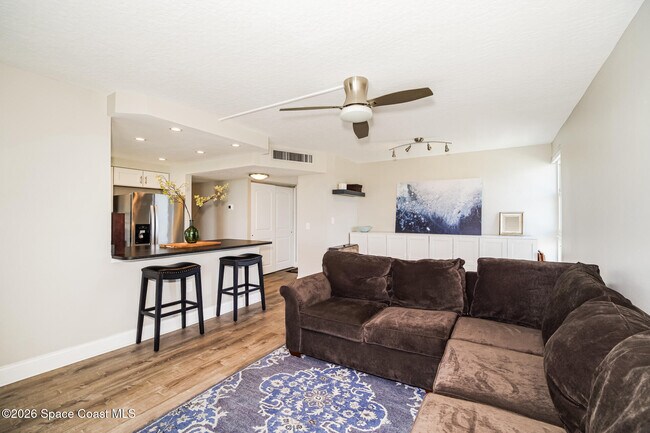 4700 Ocean Beach Blvd Unit 420