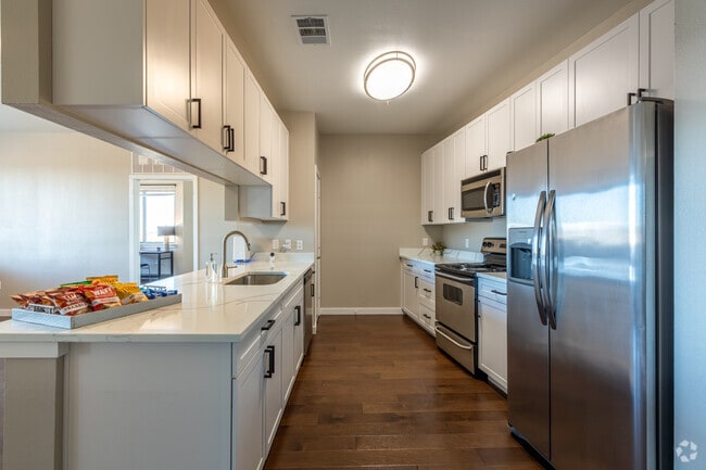 2BR, 2BA - 1200SF - Kitchen - Venue on Guadalupe