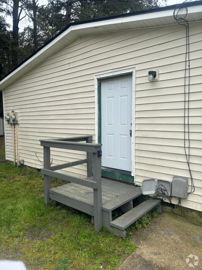 Building Photo - 618-A Dashland Dr Rental