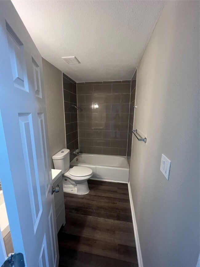 Building Photo - 4003 Brownstone Ln Rental