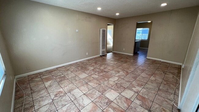 Photo - F00465 Unidad T465