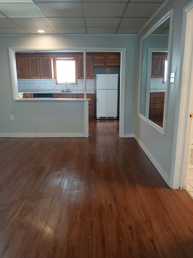 Photo - Charming & Convenient 2 bedroom 1 bathroom