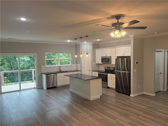 Photo - 19 Boreland Ln