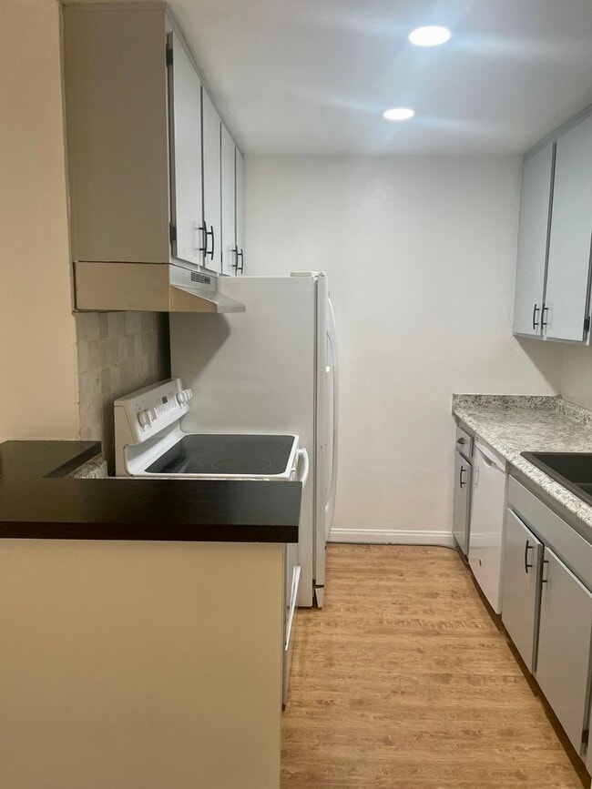 6304 Friars Rd Unit 241