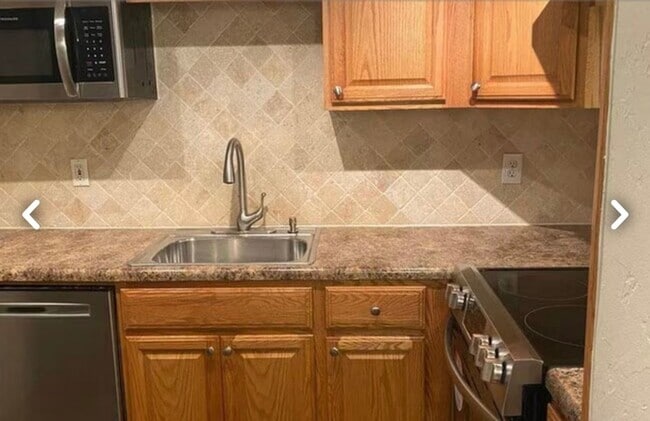 Photo - 18333 Roehampton Dr