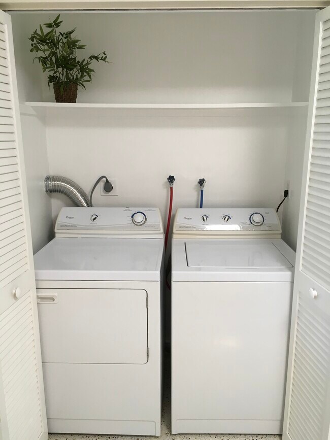Washer & Dryer - 20572 SW 114th Ave Unit 20572