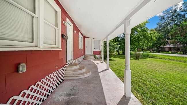 Photo - 1164 3 Rd St