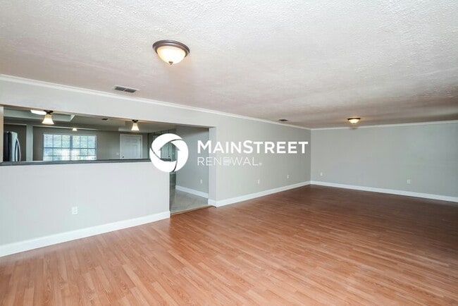 3 Bedroom Pet-Friendly Home in Port Richey, FL with Main Street Renewal