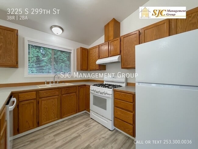 Photo - 3225 S 299th St