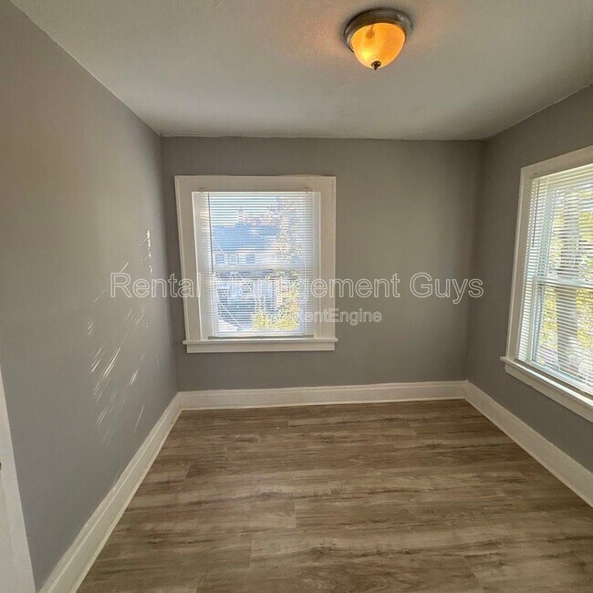 Photo - 4216 N Bryant Ave