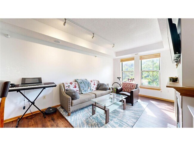 Photo - 560 N 2nd St Unit 300