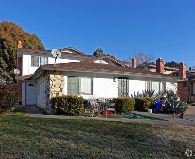 Photo - 2852 Norcade Cir