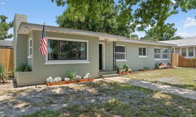 Photo - Discover the Allure of this Charming, Downtown 3 bedroom/2 Bath!