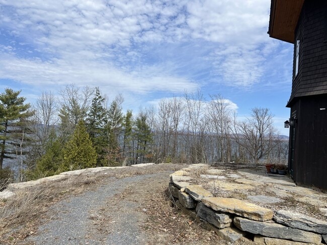 Photo - 2226 Lake Shore Rd Unidad Harbor side