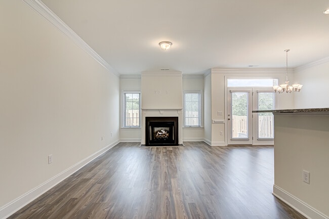 Photo - 3853 Thistleberry Rd