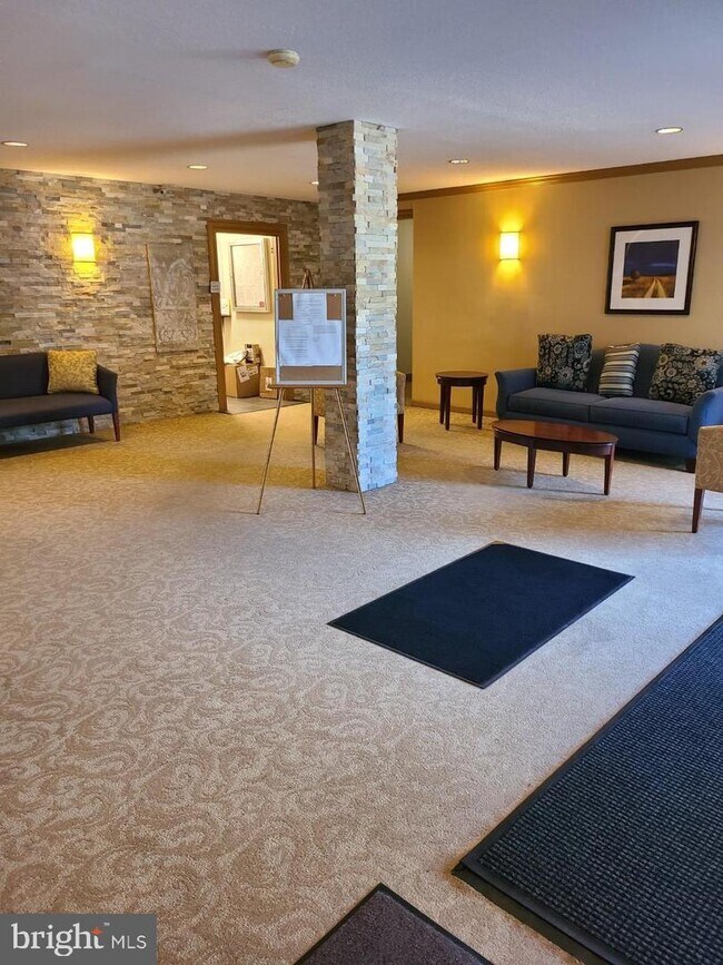 Photo - 1830 Columbia Pike Unit 209