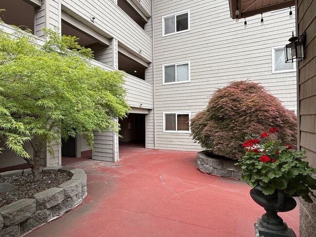 Photo - 930 S Cowley St Unit 930 S Cowley St - #302