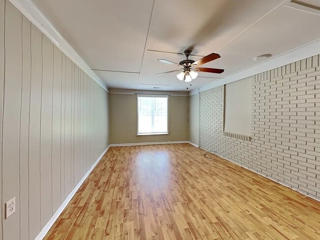 Photo - 4554 Wesley Dr