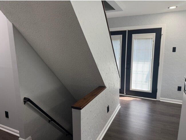 Photo - 119 Cloverhill Rd