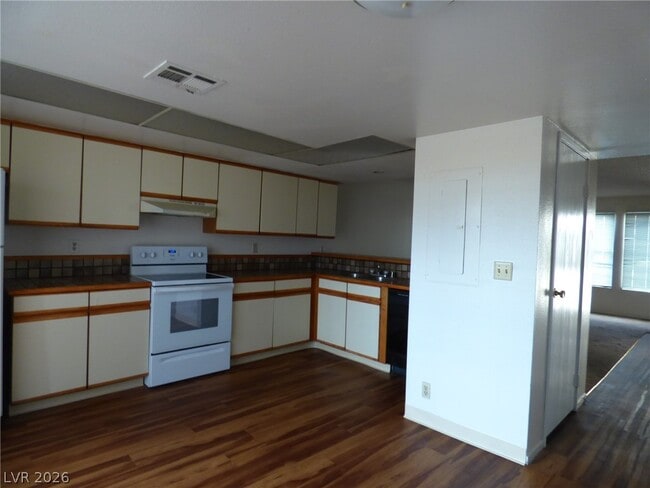 Photo - 2080 E Karen Ave Unit A11