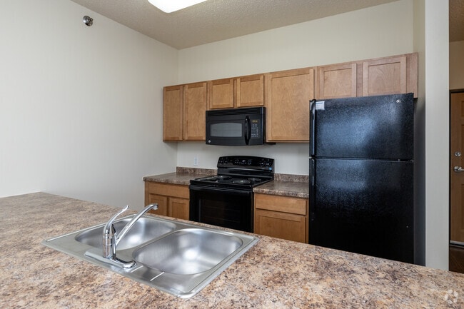 1BR, 1BA - 747SF - Kitchen - Brandt Place Apartments