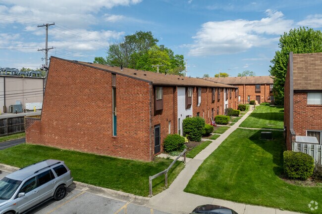 Photo - Camelot Apartments