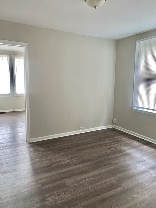 Photo - 2402-501 Unit 2402 & 1/2