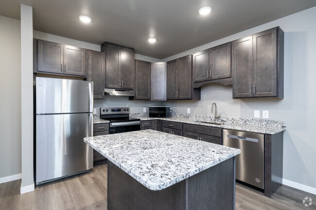 1BR, 1BA - 614SF - Kitchen