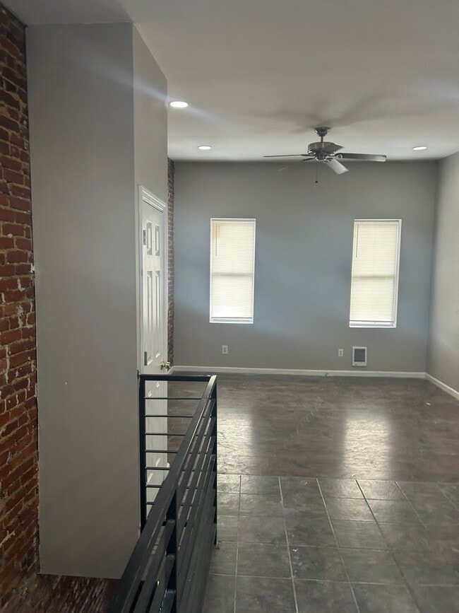 Photo - 3422 Braddock St Unit 2nd Floor