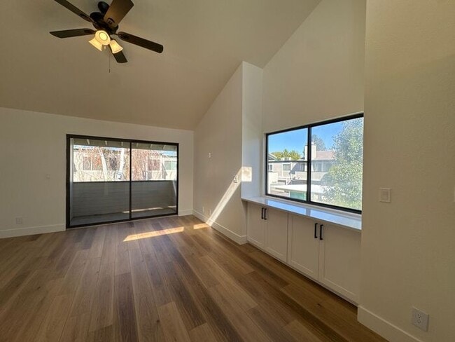 Photo - Newly Remodeled Studio in Sparks! Availabl...