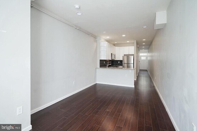 Photo - 2408 W Thompson St