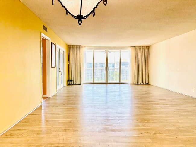 Photo - 3051 N Course Dr Unit 807