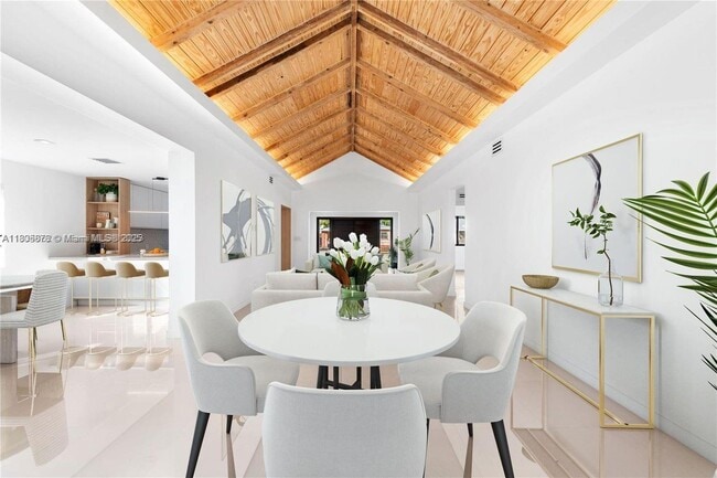 Photo - 120 NE 49th St