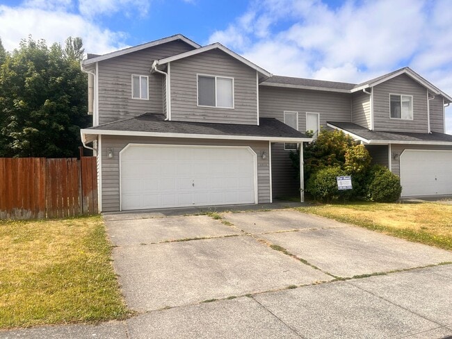 Building Photo - Spacious 3-Bedroom Home with Full-Size Garage & Private Backyard in Battle Ground!