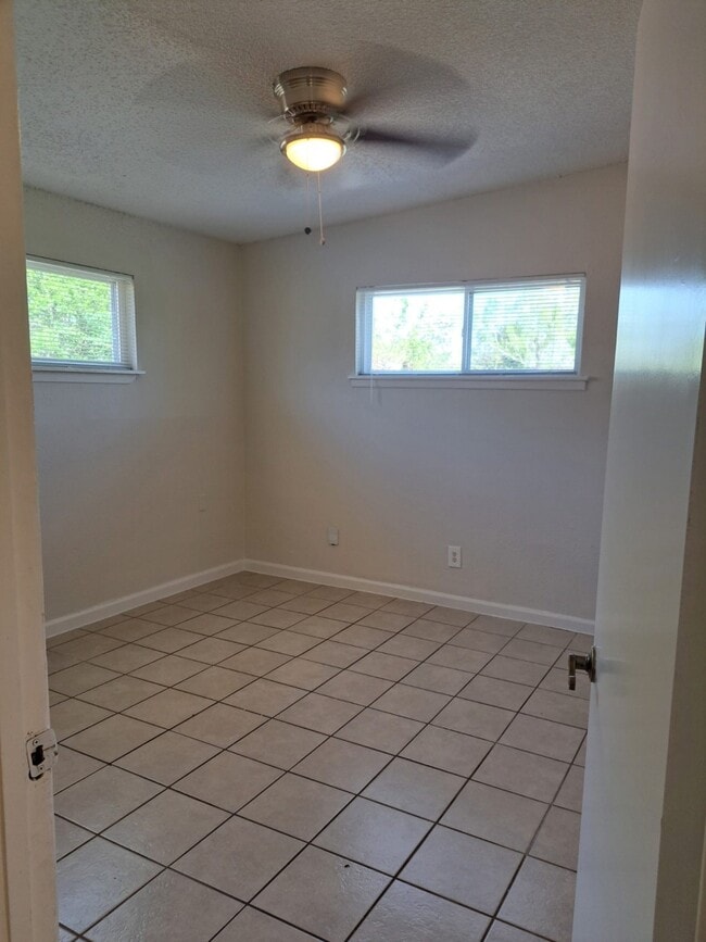Photo - 3357 Frick Rd