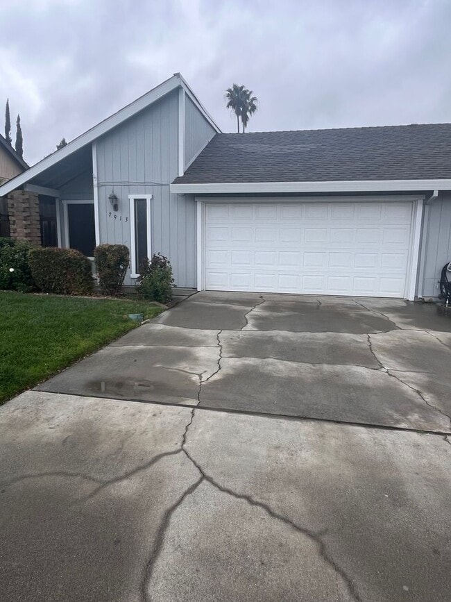 BEAUTIFUL UPDATED DUPLEX IN CITRUS HEIGHTS!! Rental House Rental in