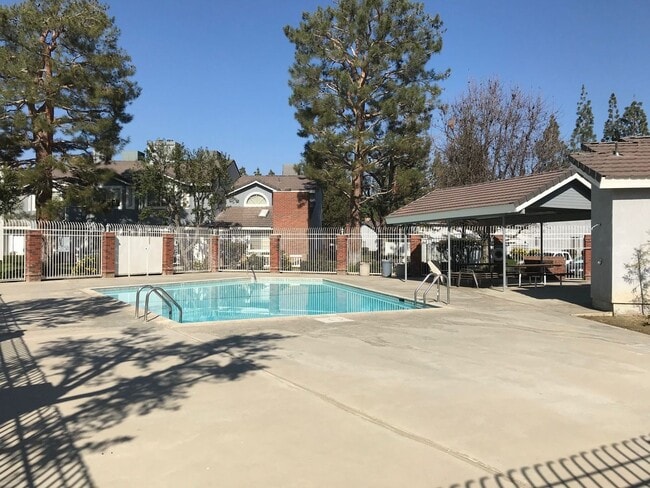 Photo - Cozy Loft-Style Studio - For Rent