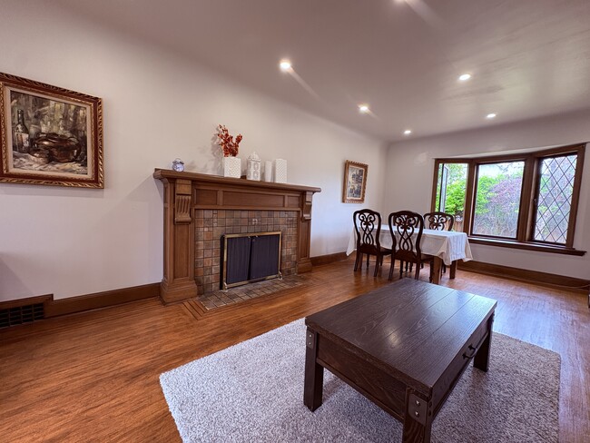 7430 Angus Dr Unit Main