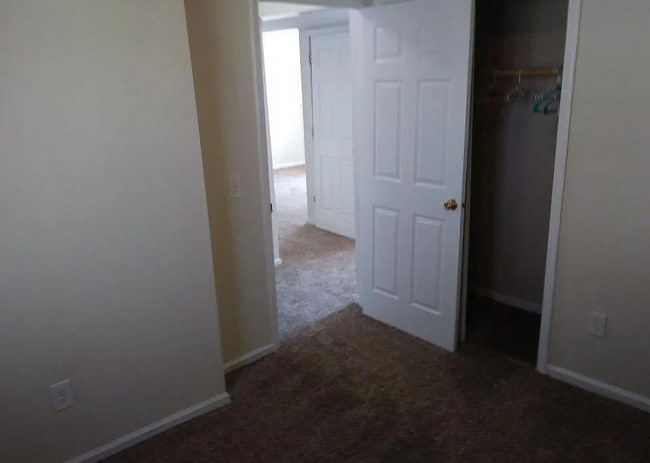 Photo - 4432-4434 Willoughby Rd Unit 4434 (Lower )