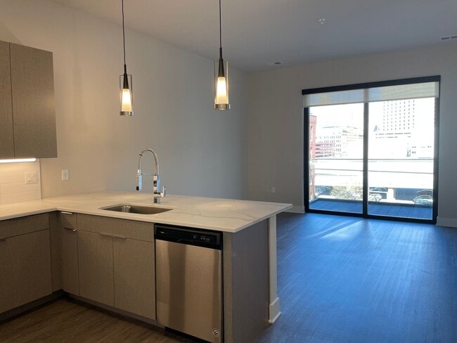 Photo - 321 Jefferson