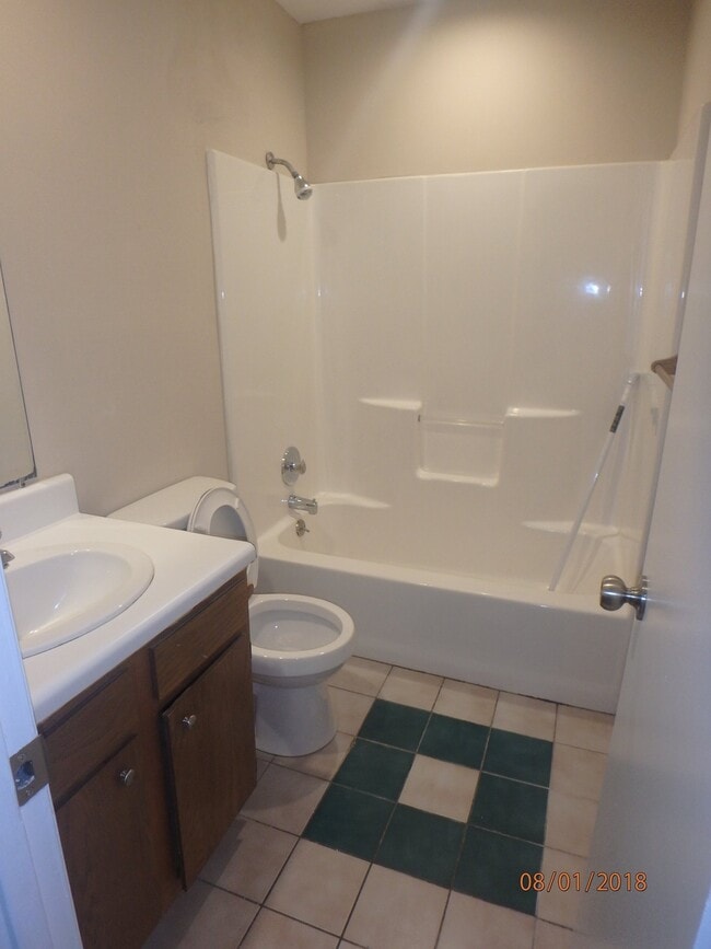 Photo - 218 Wyndham Cir